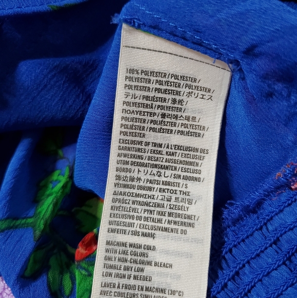 Hollister Sheer Garden Floral Top - Picture 9 of 9